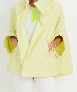 Nylon Chic Cape